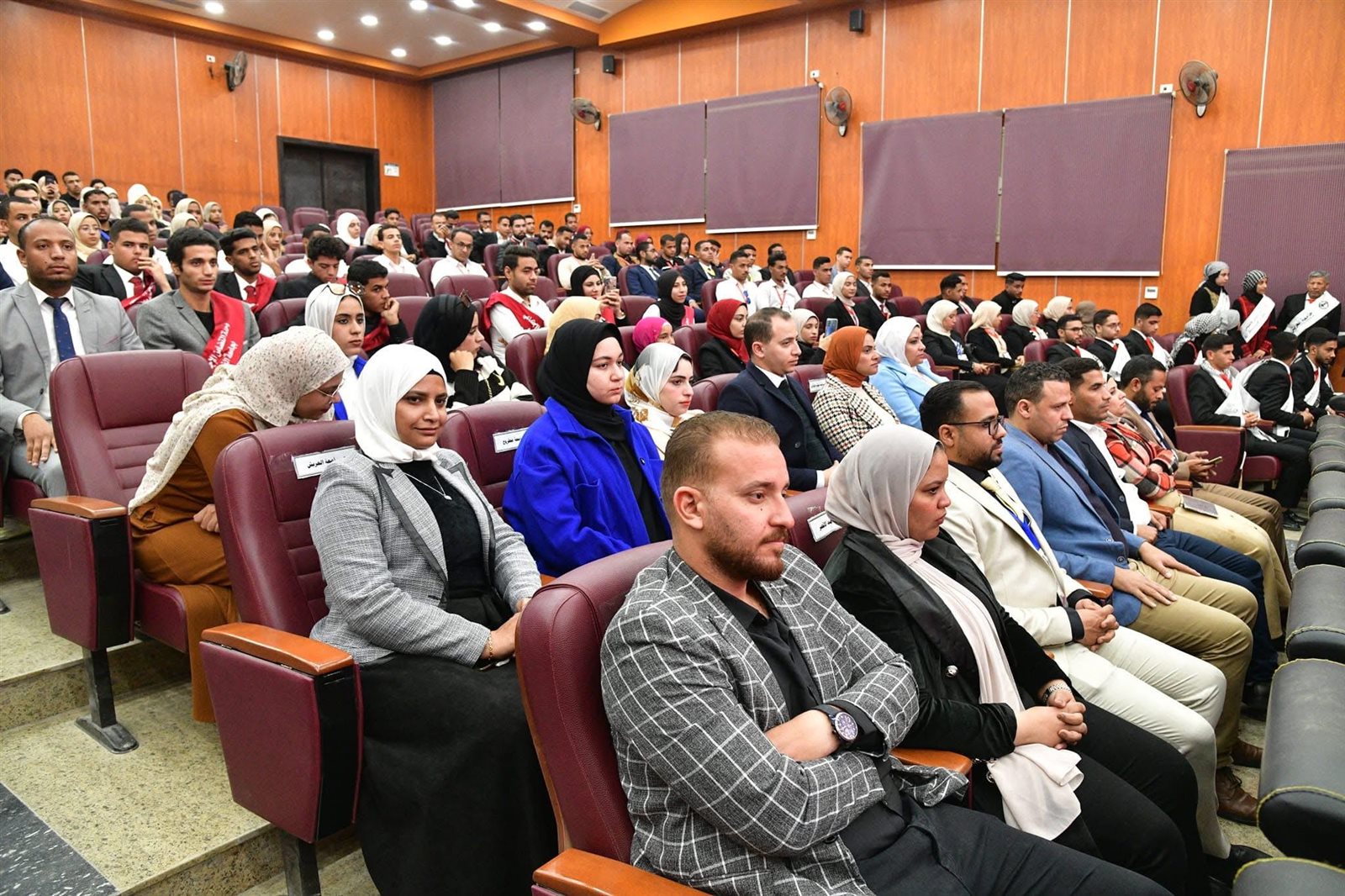وحدات التضامن بالجامعات تختتم المنتدى السنوي الأول بجامعة الوادي الجديد 8 وحدات التضامن بالجامعات تختتم المنتدى السنوي الأول بجامعة الوادي الجديد