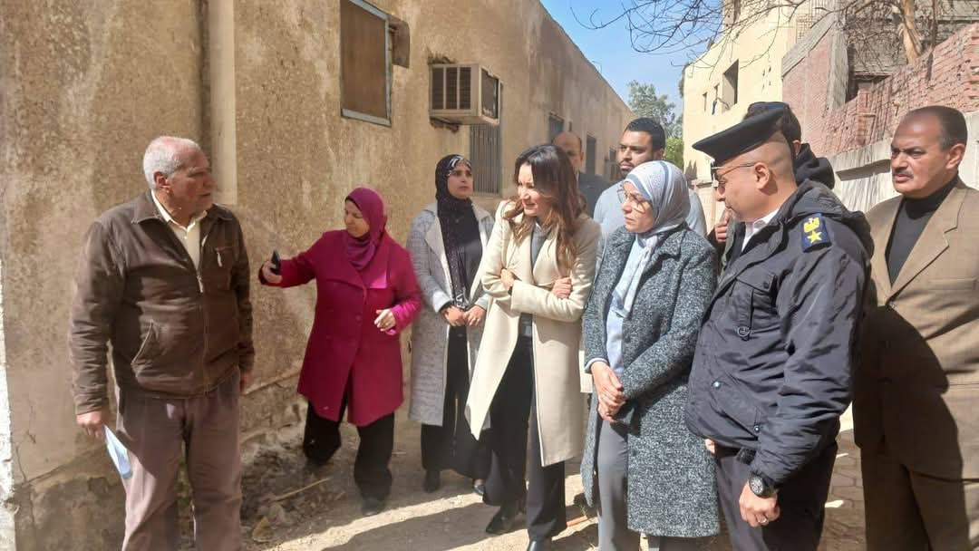 بالصور.. نائب محافظ الجيزة تتفقد الخدمات المقدمة للمواطنين بكفر غطاطي بالهرم 3 بالصور.. نائب محافظ الجيزة تتفقد الخدمات المقدمة للمواطنين بكفر غطاطي بالهرم