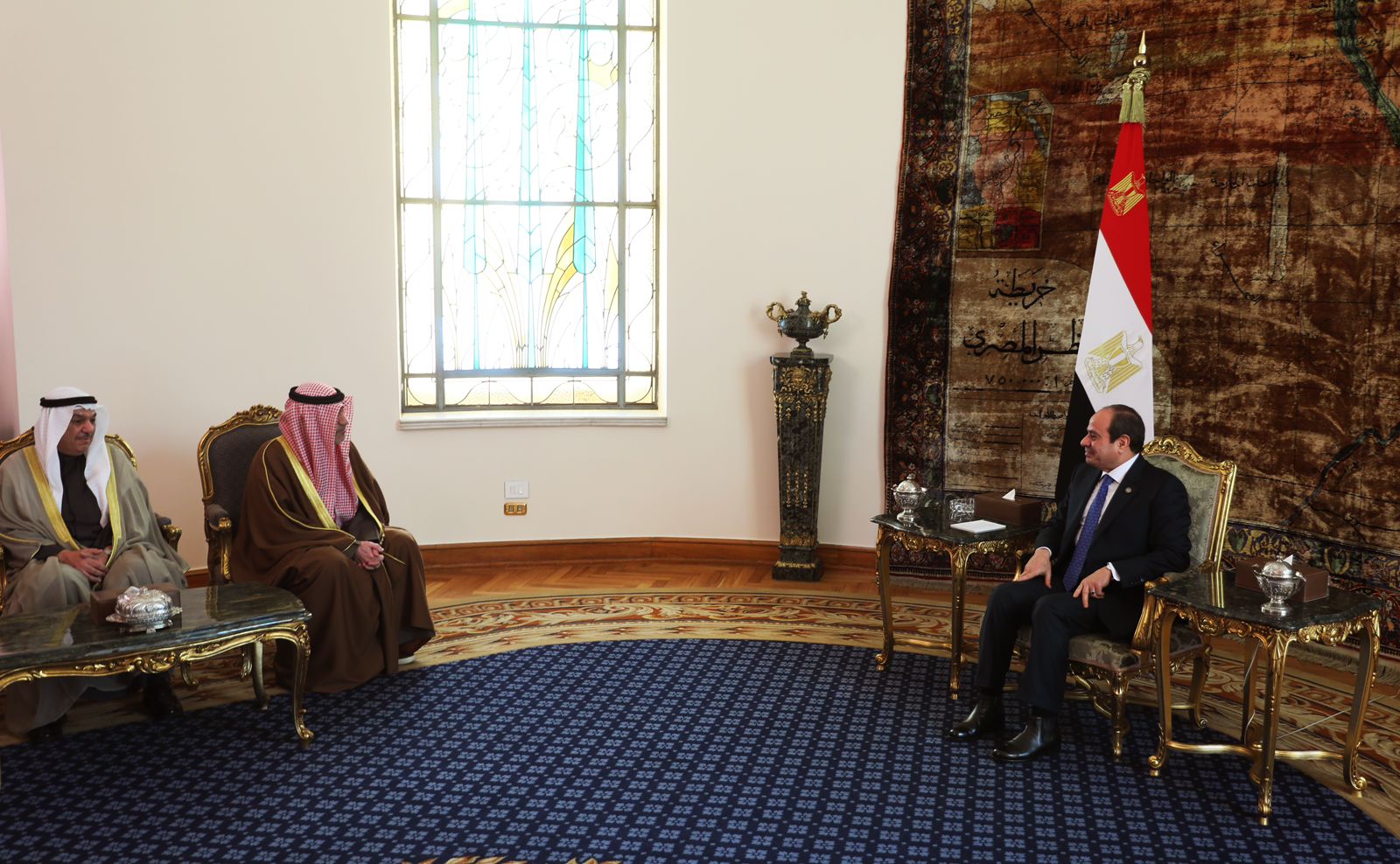 تفاصيل نشاط الرئيس السيسي اليوم.. (فيديو وصور) 4 تفاصيل نشاط الرئيس السيسي اليوم.. (فيديو وصور)