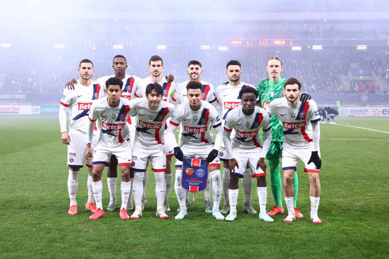 باريس سان جيرمان يتأهل لدور الثمانية في كأس فرنسا بفوز على لومان 1 باريس سان جيرمان يتأهل لدور الثمانية في كأس فرنسا بفوز على لومان