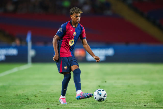 صوت مميز.. معلق مباراة برشلونة وإشبيلية في الدوري الإسباني 2024-2025 1 صوت مميز.. معلق مباراة برشلونة وإشبيلية في الدوري الإسباني 2024-2025