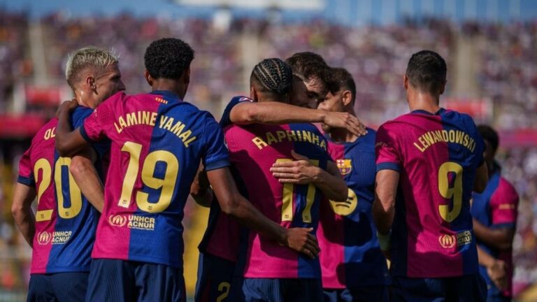 ريال سوسيداد يستهدف ضم مدافع برشلونة في الصيف
