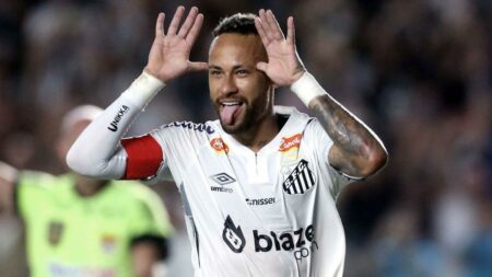 سبورت: برشلونة يضع شرطًا هامًا من أجل عودة نيمار