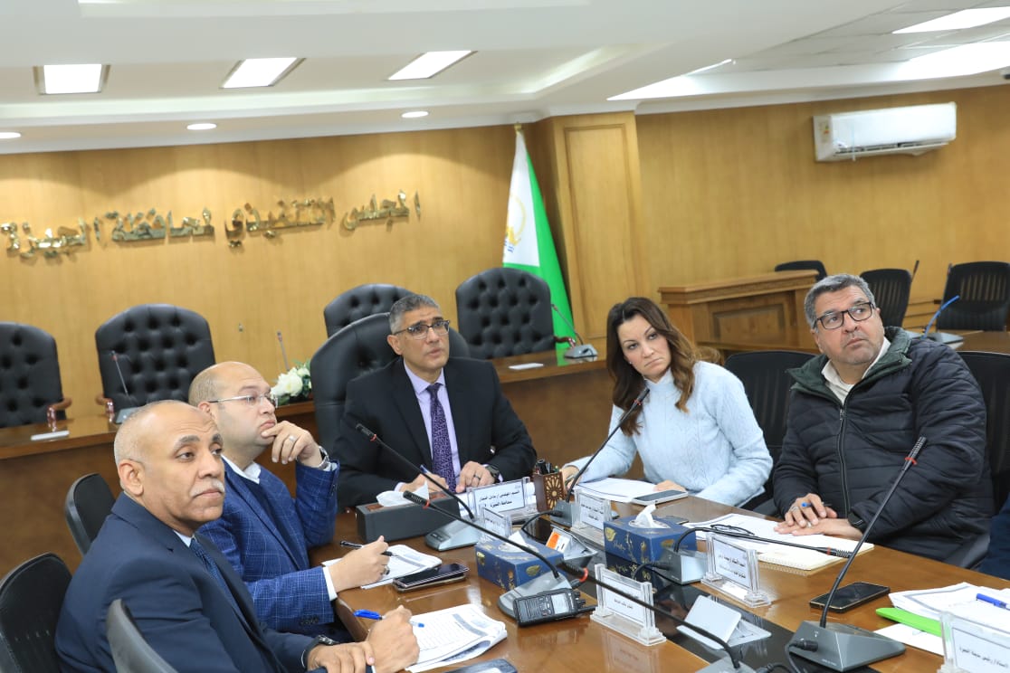 محافظ الجيزة يبحث شكاوي وطلبات أهالي العمرانية والعجوزة وبولاق الدكرور وأبو النمرس 1 محافظ الجيزة يبحث شكاوي وطلبات أهالي العمرانية والعجوزة وبولاق الدكرور وأبو النمرس