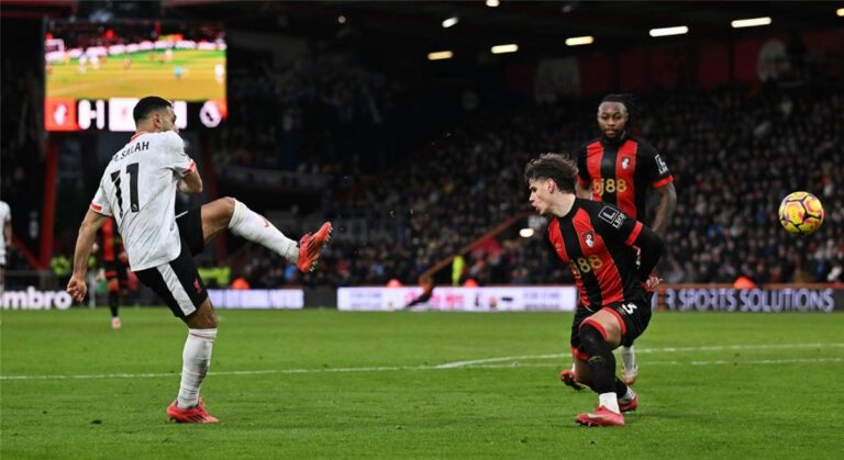 محمد صلاح ينافس 7 لاعبين على جائزة أفضل هدف في الدوري الإنجليزي عن فبراير