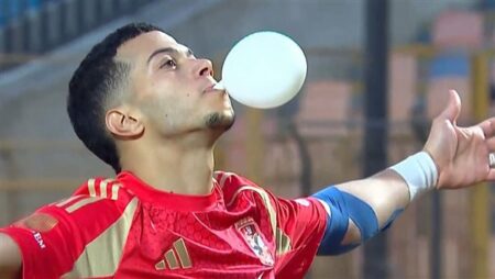 الأهلي يبدأ خطة تأمين وسام أبو علي وإمام عاشور