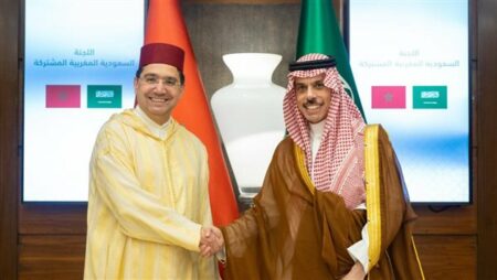 السعودية تدعم مغربية الصحراء وتعتبر الحكم الذاتي حلاً للنزاع