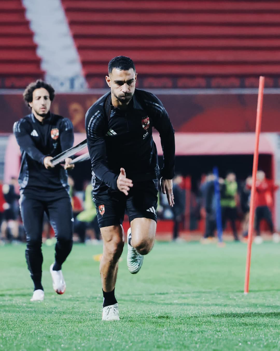 كواليس القمة 130| تركيز وحماس في تدريبات الأهلي استعدادًا لمواجهة الزمالك.. صور