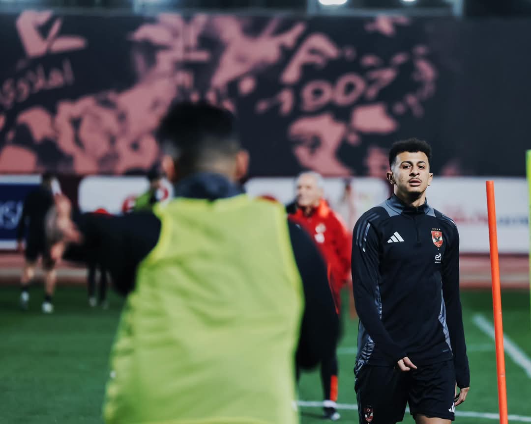 كواليس القمة 130| تركيز وحماس في تدريبات الأهلي استعدادًا لمواجهة الزمالك.. صور