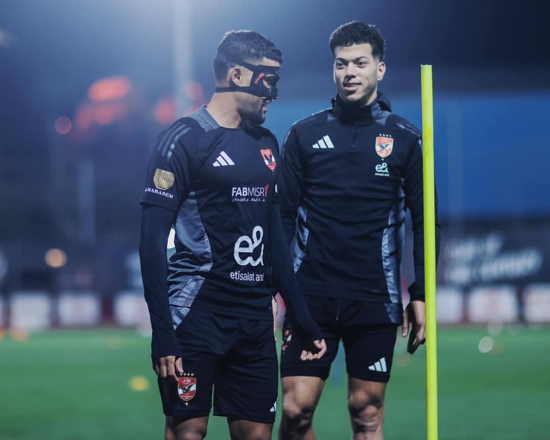 كواليس القمة 130| تركيز وحماس في تدريبات الأهلي استعدادًا لمواجهة الزمالك.. صور