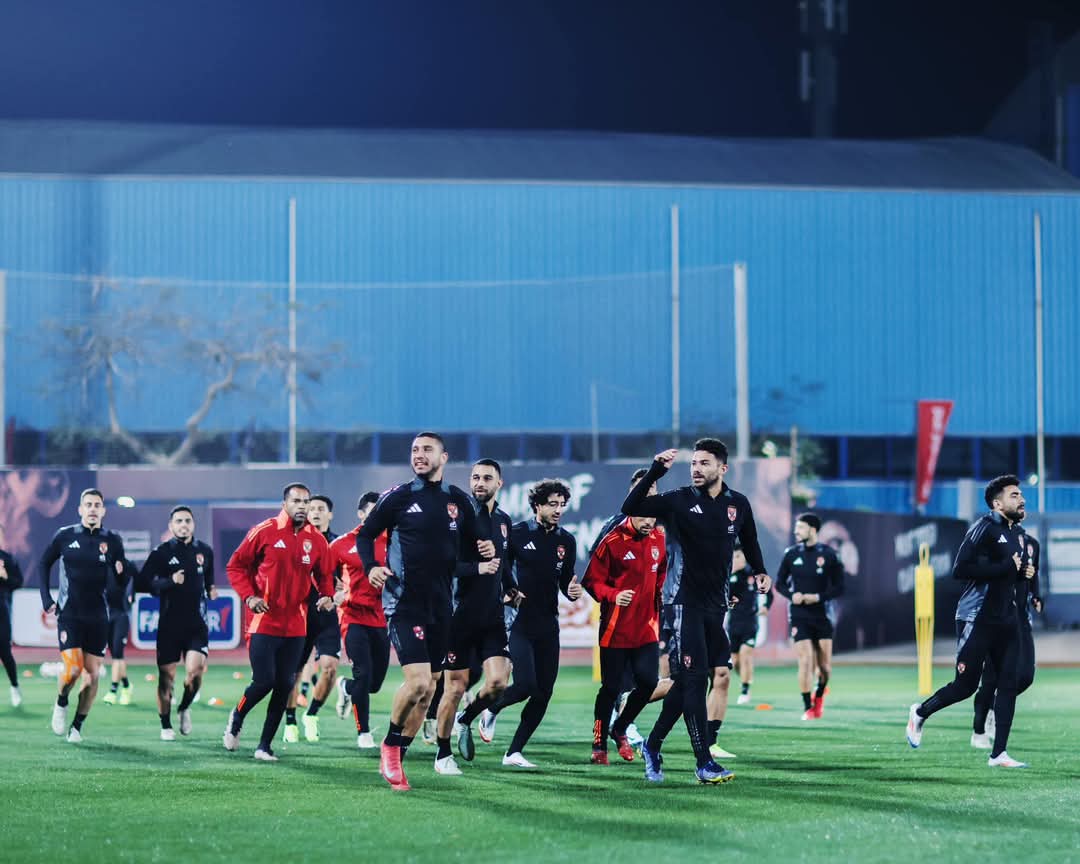 كواليس القمة 130| تركيز وحماس في تدريبات الأهلي استعدادًا لمواجهة الزمالك.. صور