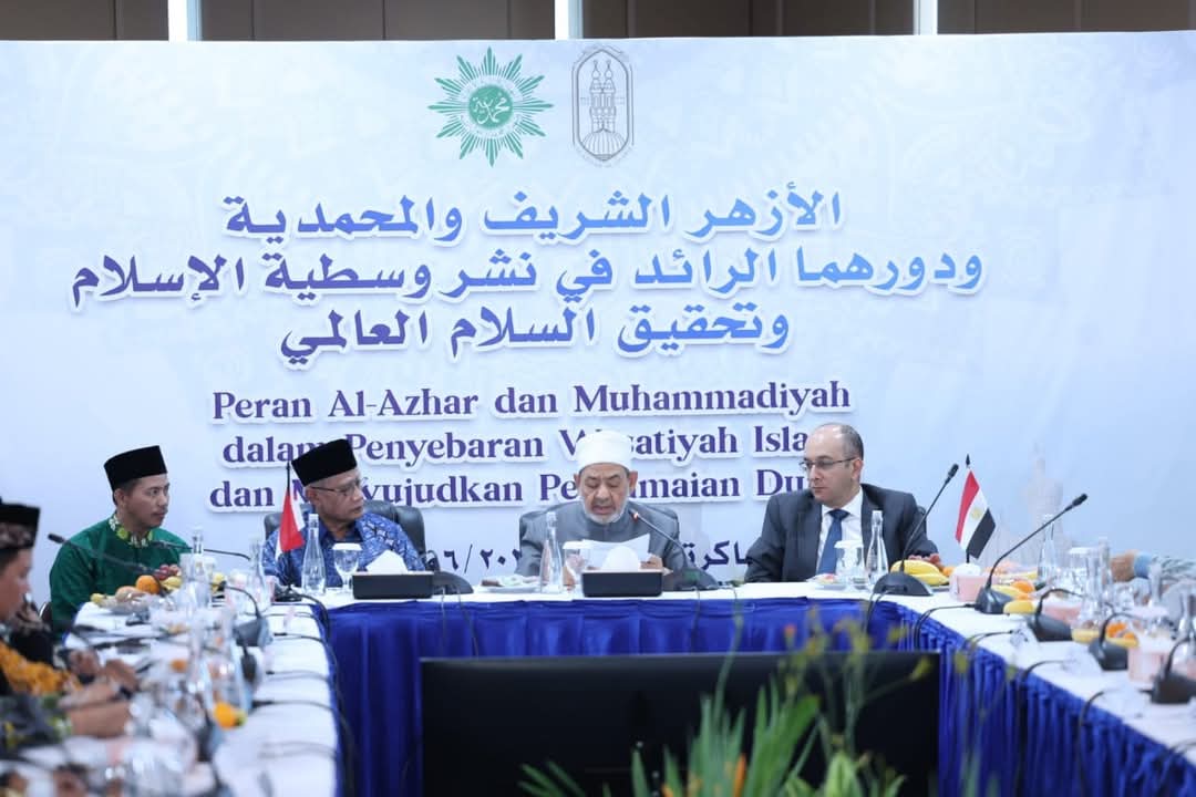 وكيل الأزهر: شاركنا في الحرب مع الشعب وما يحدث في غزة جريمة إنسانية 11 وكيل الأزهر: شاركنا في الحرب مع الشعب وما يحدث في غزة جريمة إنسانية