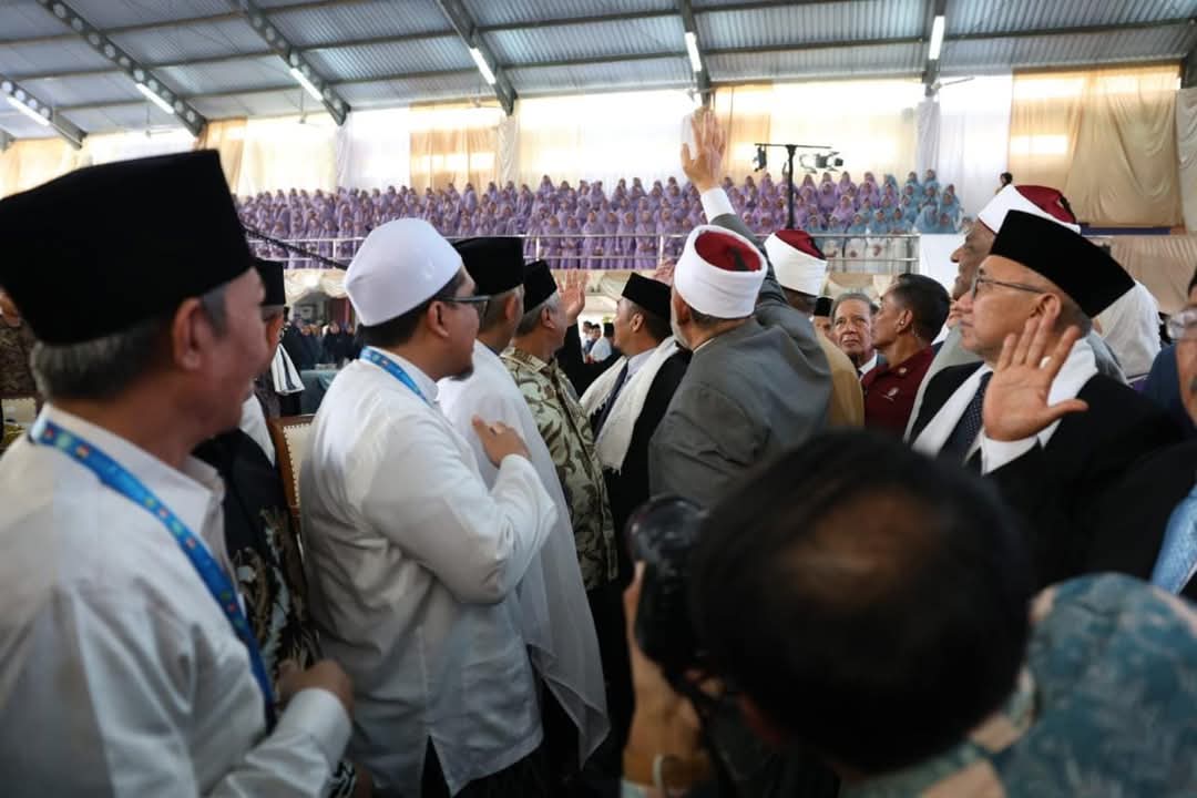 وكيل الأزهر: شاركنا في الحرب مع الشعب وما يحدث في غزة جريمة إنسانية 20 وكيل الأزهر: شاركنا في الحرب مع الشعب وما يحدث في غزة جريمة إنسانية