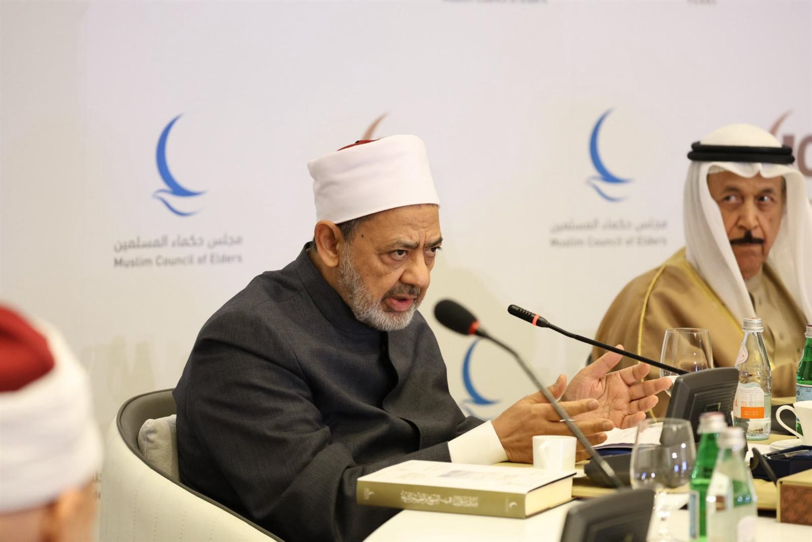وكيل الأزهر: شاركنا في الحرب مع الشعب وما يحدث في غزة جريمة إنسانية 27 وكيل الأزهر: شاركنا في الحرب مع الشعب وما يحدث في غزة جريمة إنسانية