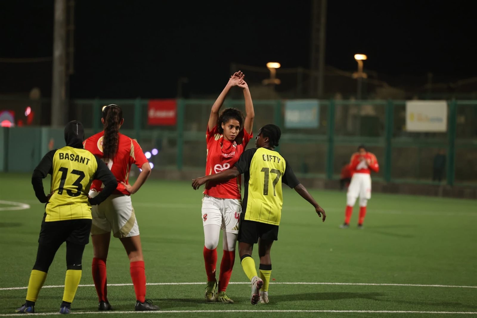 الأهلي يتعادل إيجابيًا مع وادي دجلة بدوري الكرة النسائية 4 الأهلي يتعادل إيجابيًا مع وادي دجلة بدوري الكرة النسائية