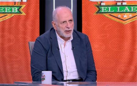 محمد عبد الوهاب: إدارة الأهلي أخطأت.. ومجلس محمود طاهر له الفضل في الإنجازات