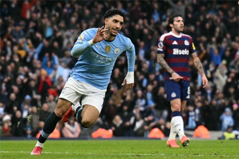 تشكيل مانشستر سيتي أمام برايتون في الدوري الإنجليزي.. موقف عمر مرموش