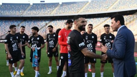 وزير الشباب يشهد المران الأخير للمنتخب الوطني قبل السفر إلى المغرب لمواجهة إثيوبيا