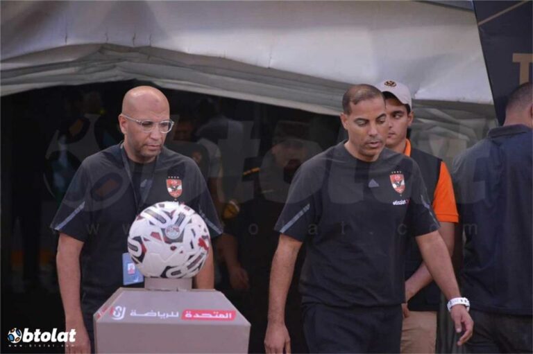 خالد بيبو يوضح رأيه في المقارنة بينه وبين سيد عبد الحفيظ.. وحقيقة عدم سيطرته على لاعبي الأهلي