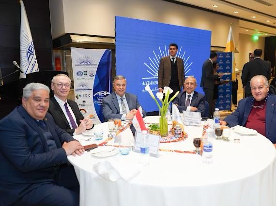 جمعية رجال أعمال إسكندرية تلتقي نخبة من المسئولين الأجانب في مصر لبحث تعزيز العلاقات الاقتصادية 1 جمعية رجال أعمال إسكندرية تلتقي نخبة من المسئولين الأجانب في مصر لبحث تعزيز العلاقات الاقتصادية