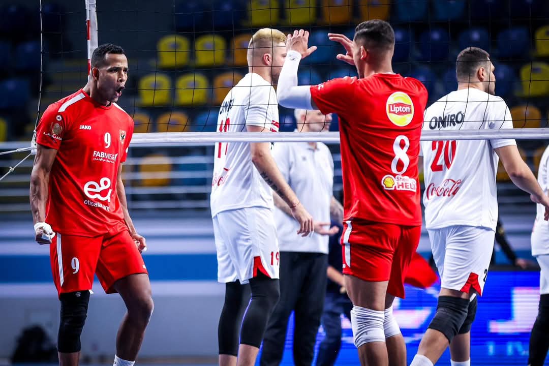 طائرة الأهلي تكتسح الزمالك وتتأهل لنهائي الدوري.. صور 5 طائرة الأهلي تكتسح الزمالك وتتأهل لنهائي الدوري.. صور