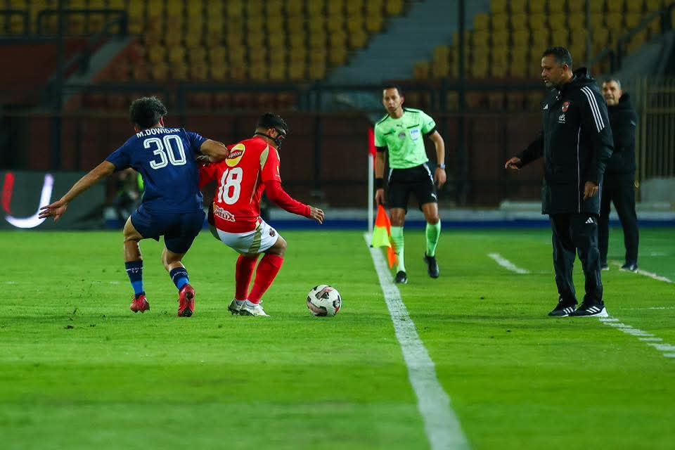كأس عاصمة مصر.. إنبي يفرض التعادل السلبي على الأهلي في الشوط الأول 2 كأس عاصمة مصر.. إنبي يفرض التعادل السلبي على الأهلي في الشوط الأول