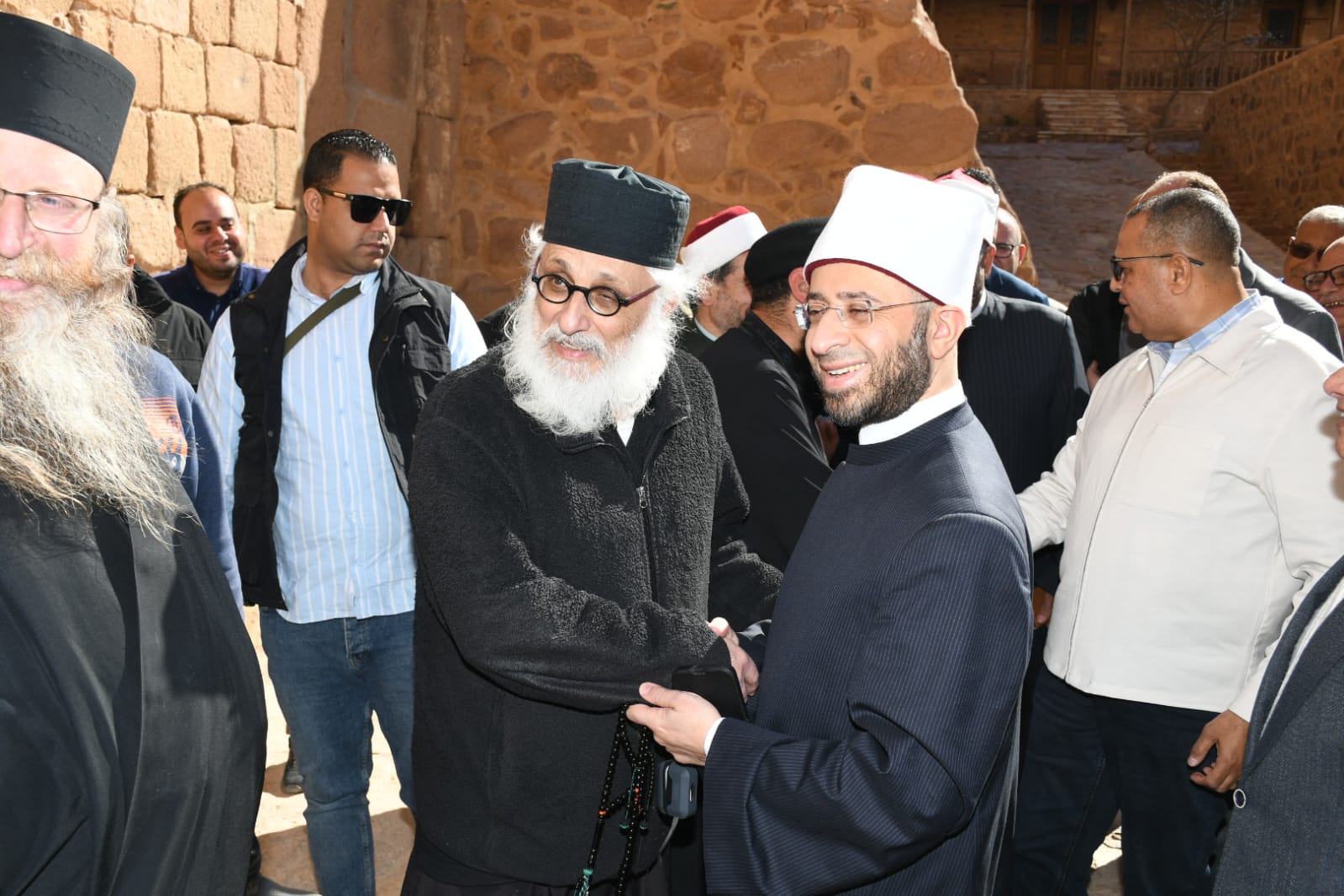 وزير الأوقاف: دير سانت كاترين رمز عالمي لالتقاء الأديان وتعايشها.. صور 18 وزير الأوقاف: دير سانت كاترين رمز عالمي لالتقاء الأديان وتعايشها.. صور