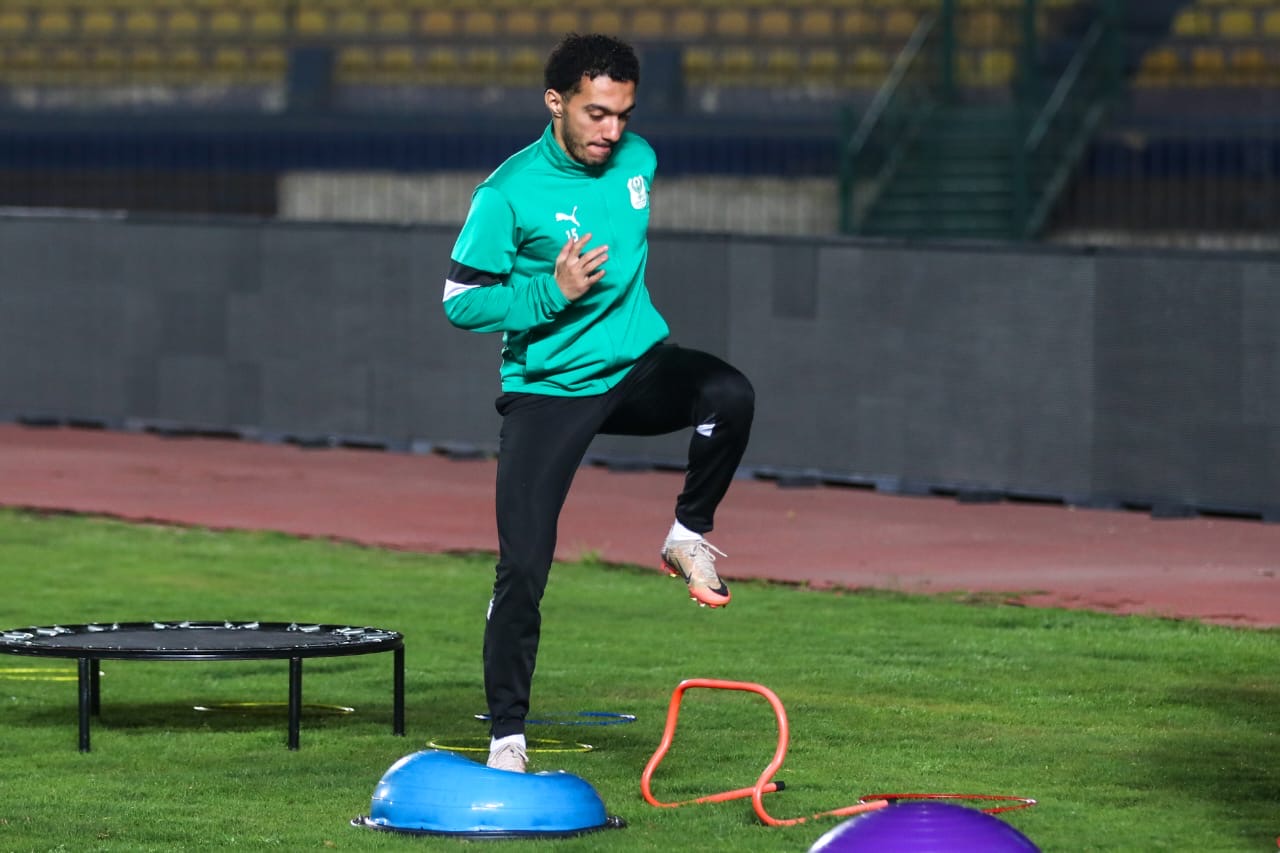 بالصور.. المصري يواصل تدريباته استعدادًا لملاقاة البنك الأهلي في كأس مصر 3 بالصور.. المصري يواصل تدريباته استعدادًا لملاقاة البنك الأهلي في كأس مصر