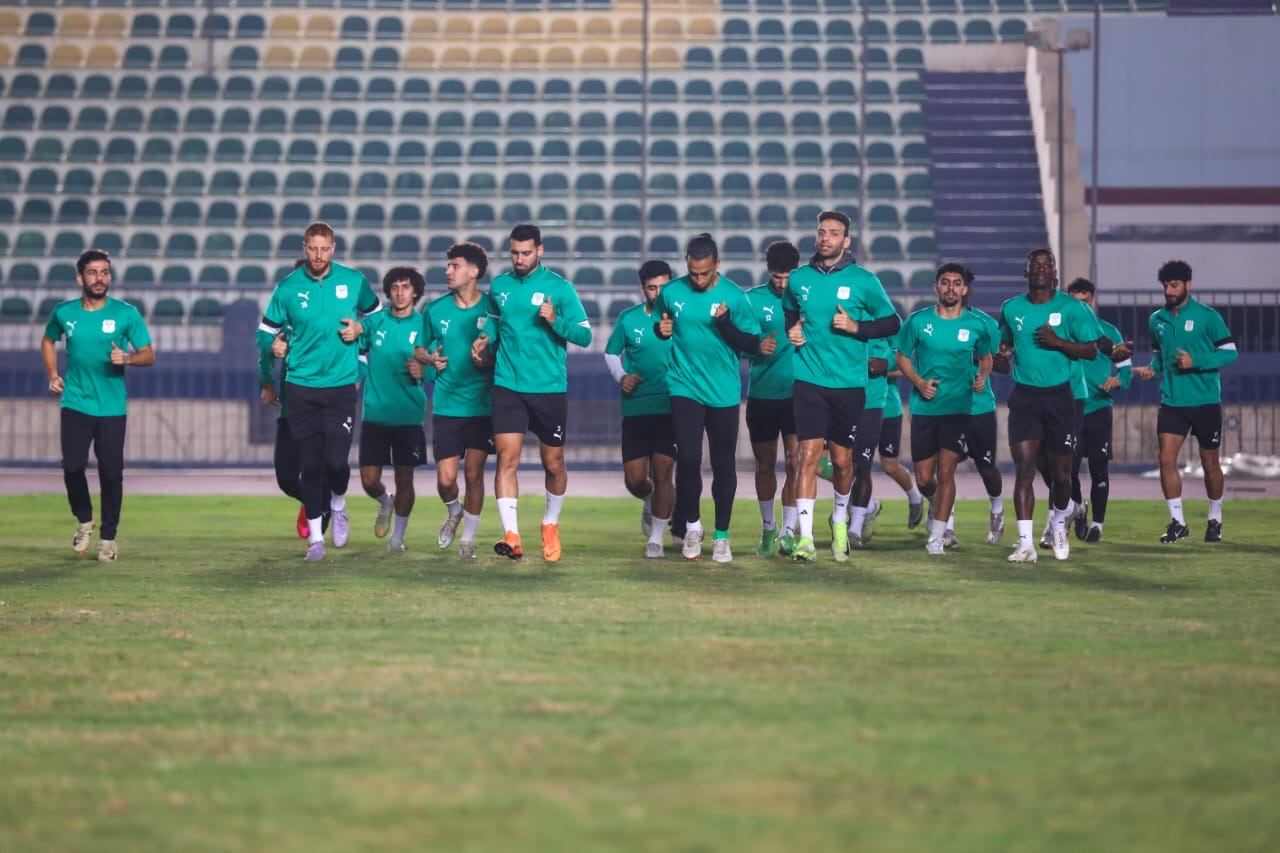 بالصور.. المصري يواصل تدريباته استعدادًا لملاقاة البنك الأهلي في كأس مصر 6 بالصور.. المصري يواصل تدريباته استعدادًا لملاقاة البنك الأهلي في كأس مصر