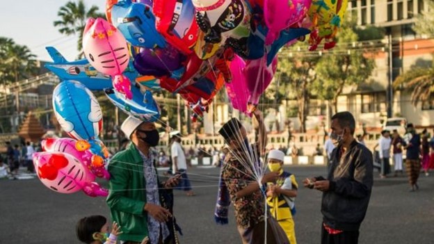 إندونيسيا تحتفل بعيد الفطر بثماني عادات وتقاليد مميزة 2 إندونيسيا تحتفل بعيد الفطر بثماني عادات وتقاليد مميزة
