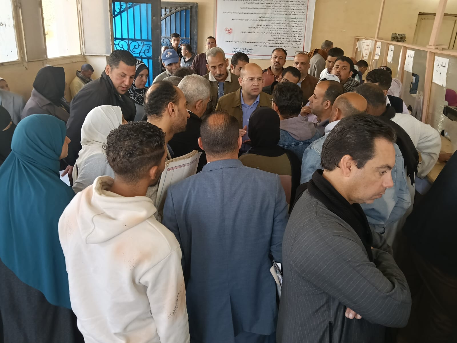 بالصور.. نائب محافظ الجيزة يتفقد مشروعات التطوير والرصف بمركز العياط 5 بالصور.. نائب محافظ الجيزة يتفقد مشروعات التطوير والرصف بمركز العياط