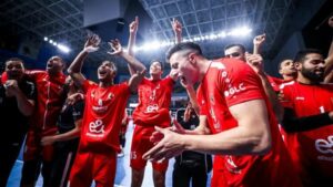 «رجال طائرة الأهلي» يفوز على هليوليدو في دوري المرتبط