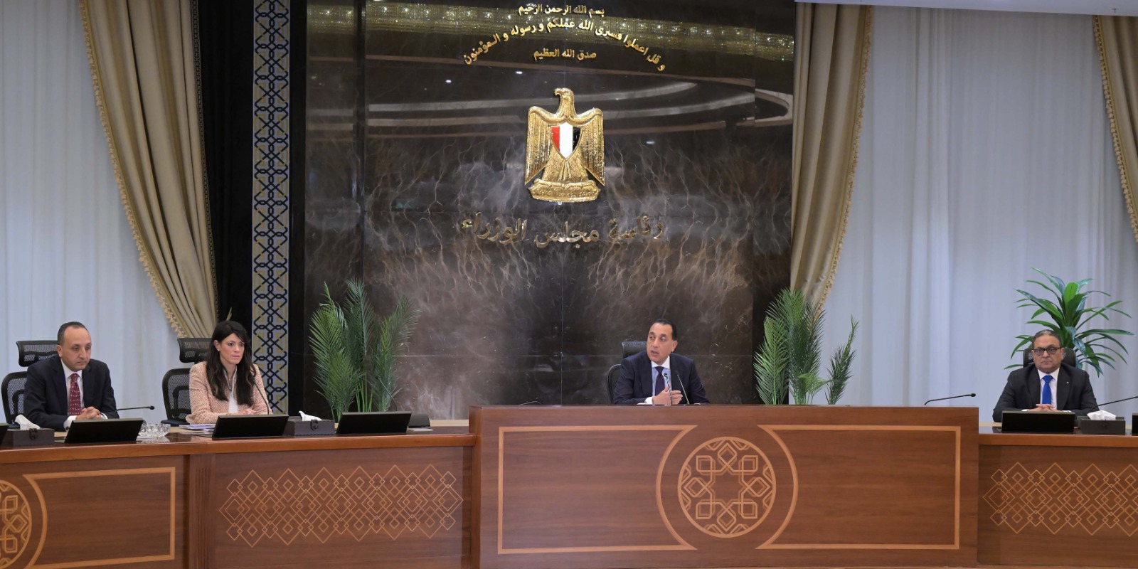 رئيس الوزراء: برنامج رد الأعباء التصديرية أعيد صياغته من أجل تشجيع ودعم الصناعة المصرية بصورة أكبر.. مدبولي: جميع مُؤشرات الاقتصاد المصري تسير في المسار الصحيح 2 رئيس الوزراء: برنامج رد الأعباء التصديرية أعيد صياغته من أجل تشجيع ودعم الصناعة المصرية بصورة أكبر.. مدبولي: جميع مُؤشرات الاقتصاد المصري تسير في المسار الصحيح