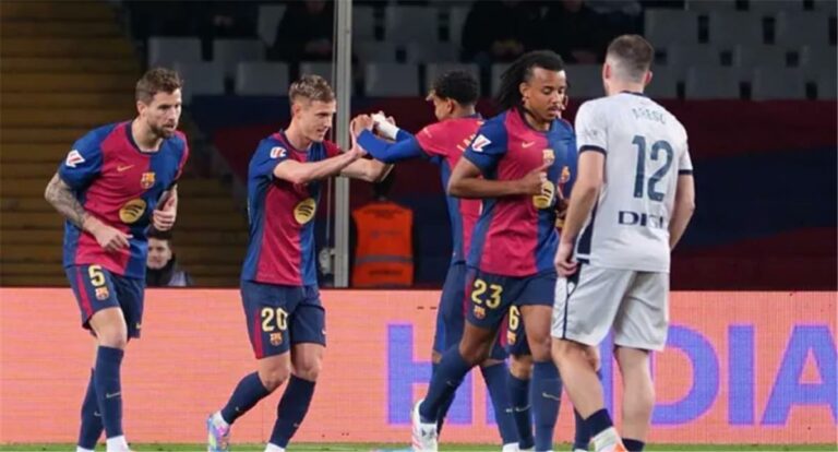 ضربة مبكرة.. لاعب برشلونة يغادر مباراة أوساسونا مصابًا