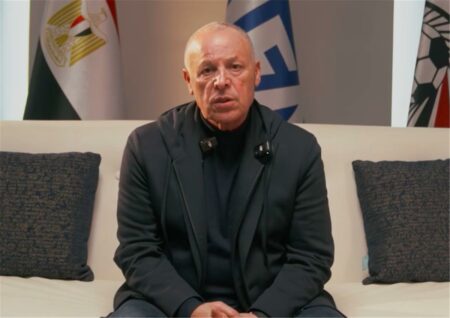 أول رد من هاني أبو ريدة على أزمة استقطاب حكام أجانب في مباراة القمة