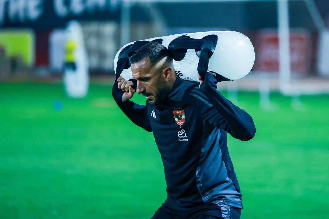 دوري أبطال أفريقيا| التركيز شعار الأهلي استعدادًا لمواجهة الهلال السوداني.. صور 12 دوري أبطال أفريقيا| التركيز شعار الأهلي استعدادًا لمواجهة الهلال السوداني.. صور