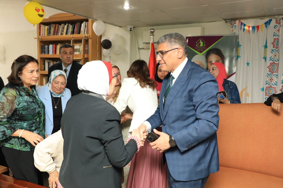 محافظ الجيزة يتفقد دور رعاية الأيتام والمسنين بالعجوزة.. صور 5 محافظ الجيزة يتفقد دور رعاية الأيتام والمسنين بالعجوزة.. صور