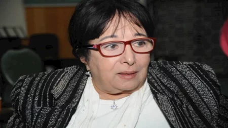 سميرة عبد العزيز تكشف سبب ارتدائها الأسود والوصية الأخيرة لزوجها محفوظ عبد الرحمن‬