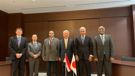 وزير السياحة يلتقي رئيس هيئة التعاون الدولي اليابانية (JICA)