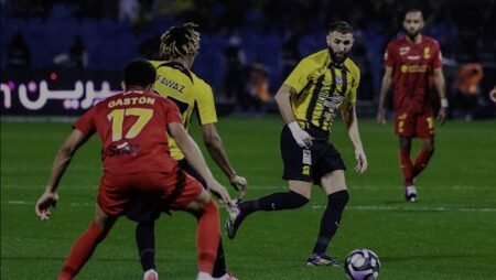كانتي ينقذ اتحاد جدة من فخ القادسية في الدوري السعودي
