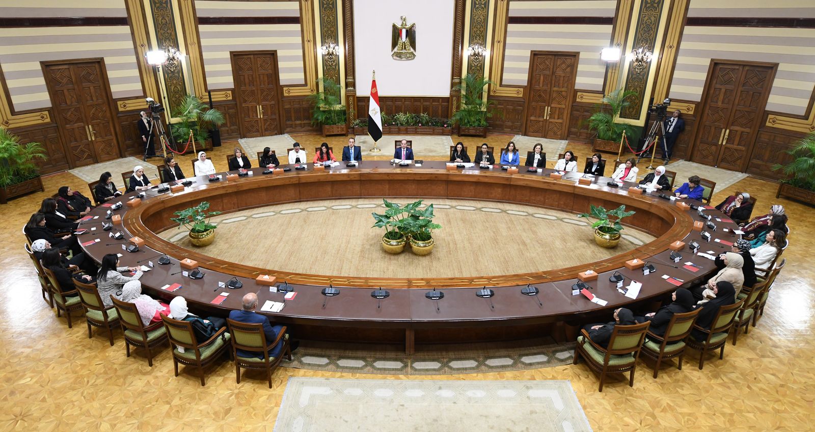 بحضور الرئيس.. كلمة وزيرة التضامن في احتفالية المرأة المصرية والأم المثالية 2 بحضور الرئيس.. كلمة وزيرة التضامن في احتفالية المرأة المصرية والأم المثالية