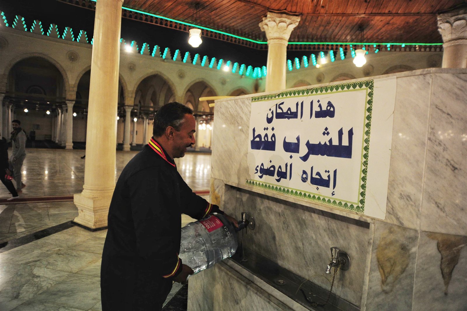 صلاة تراويح السابع من رمضان من مسجد عمرو بن العاص.. صور 4 صلاة تراويح السابع من رمضان من مسجد عمرو بن العاص.. صور