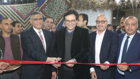 وزير الثقافة ومحافظ الجيزة يفتتحان معرض فيصل الثالث عشر للكتاب
