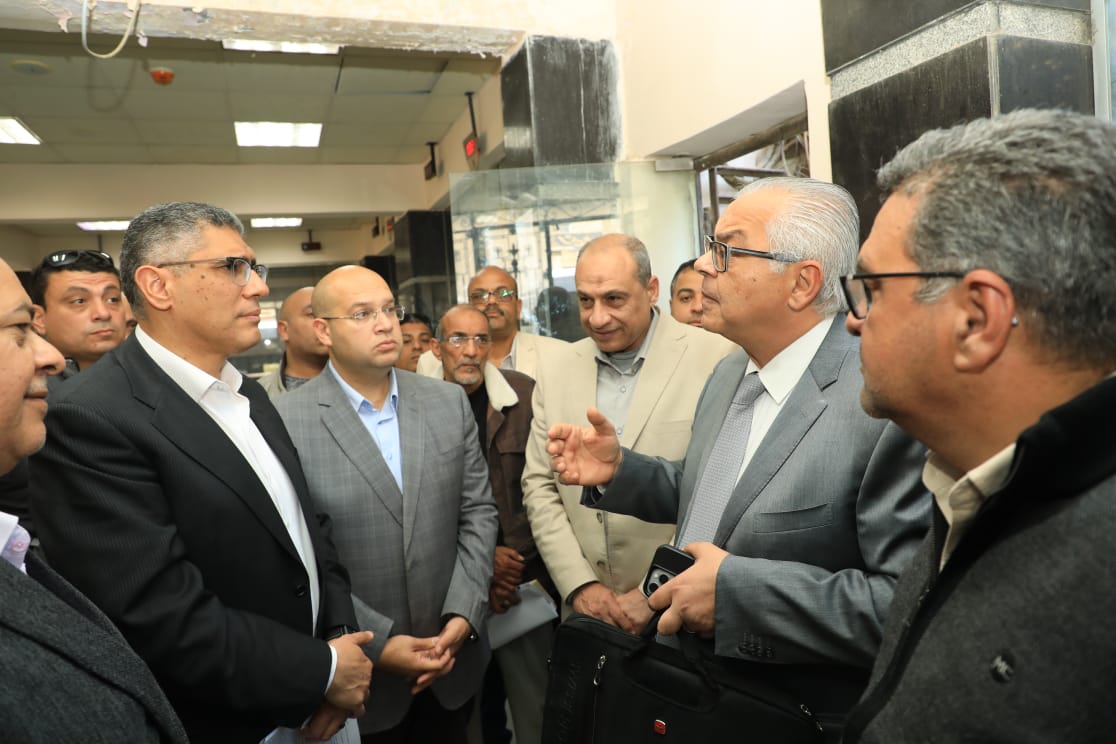محافظ الجيزة يتابع موقف ملفات التصالح والتقنين والخطة الاستثمارية بكرداسة 5 محافظ الجيزة يتابع موقف ملفات التصالح والتقنين والخطة الاستثمارية بكرداسة
