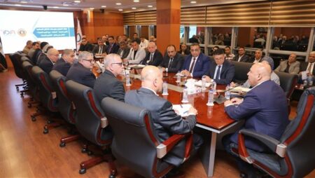 الحكومة تولي اهتمامًا كبيرًا بإقامة مصانع الطاقة الجديدة والمتجددة
