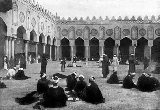 في ذكرى التأسيس .. صور ترصد مراحل تطور الجامع الأزهر عبر العصور المختلفة 8 في ذكرى التأسيس .. صور ترصد مراحل تطور الجامع الأزهر عبر العصور المختلفة