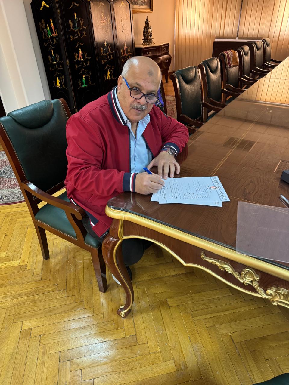 حازم حسني يتقدم بأوراق الترشح على منصب السكرتير العام بانتخابات اللجنة الأولمبية 1 حازم حسني يتقدم بأوراق الترشح على منصب السكرتير العام بانتخابات اللجنة الأولمبية