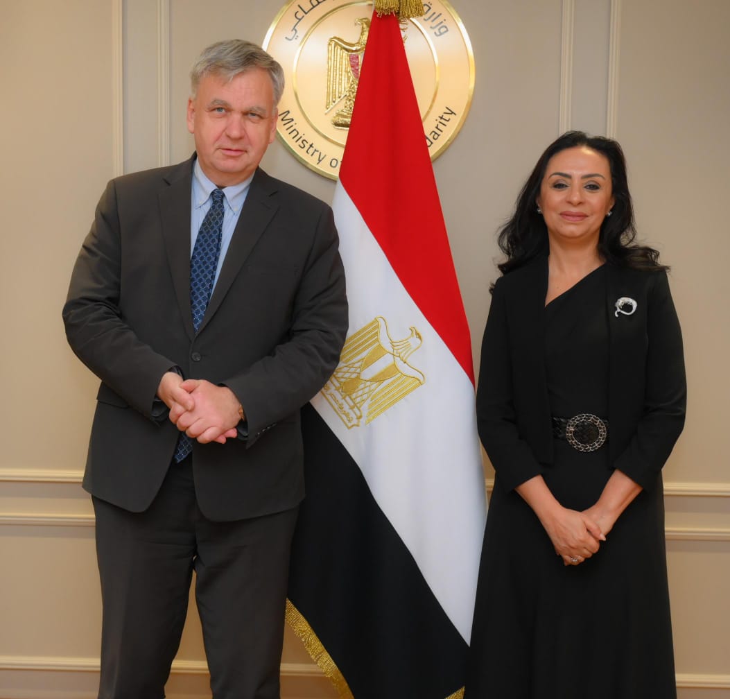 وزيرة التضامن تلتقي السفير الألماني بالقاهرة لتعزيز التعاون 2 وزيرة التضامن تلتقي السفير الألماني بالقاهرة لتعزيز التعاون