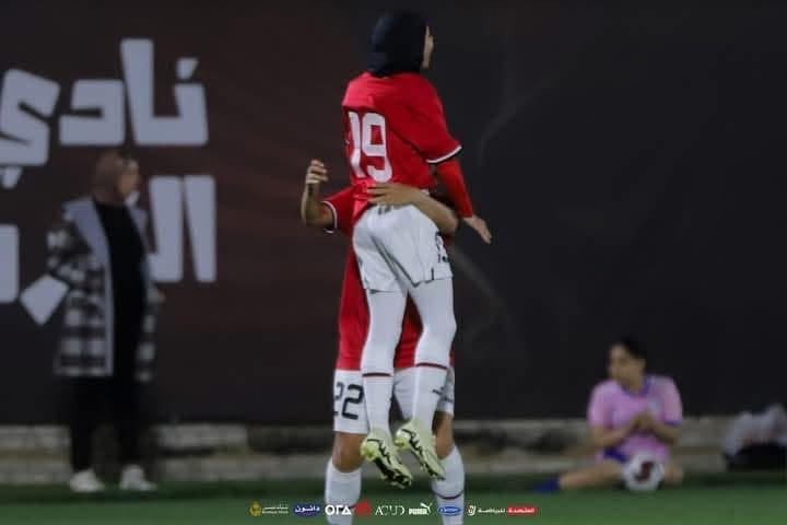 علاء نبيل يكرم المدير الفني لمنتخب الكرة النسائية بالأردن 6 علاء نبيل يكرم المدير الفني لمنتخب الكرة النسائية بالأردن