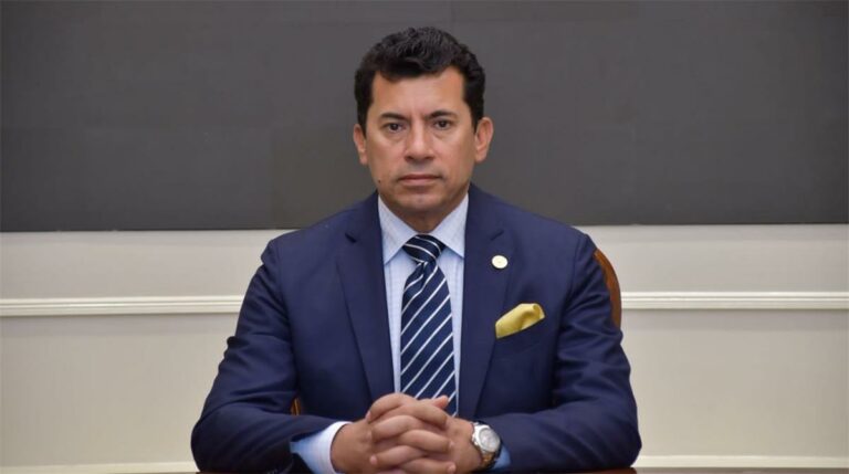 وزير الرياضة ينهي الجدل بشأن تعارض معسكر منتخب مصر مع مشاركة الأهلي في المونديال.. وحقيقة خصخصة الأندية